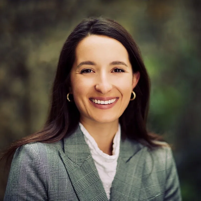 Dr. Lisa-Maria Neudert